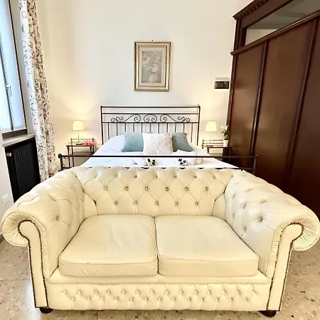 Elle Palace - Simply Elegant Gasthuis *